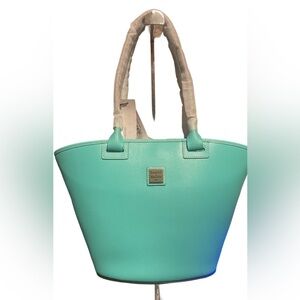 Dooney & Bourke
Leather Andie Tote Mint